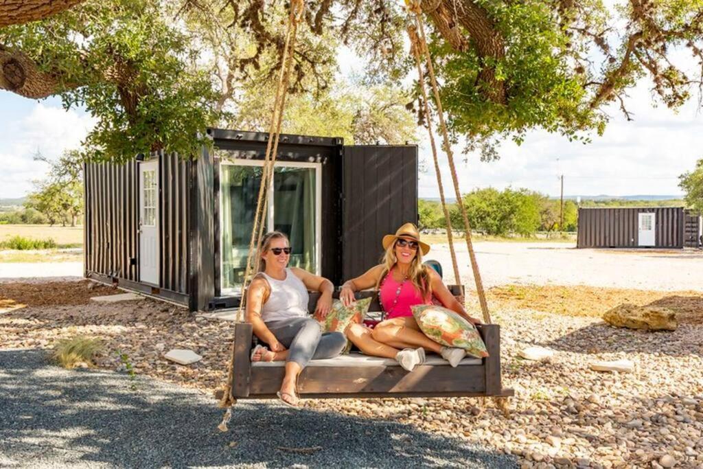 The Container Retreat @ 290 Wine Trail #9 Get Away Today! Vila Hye Exterior foto